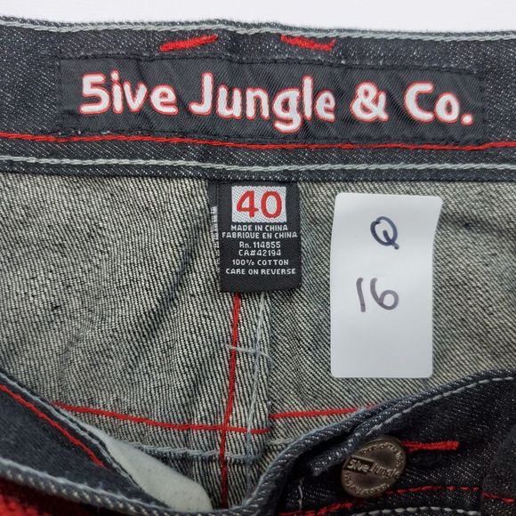 5IVE JUNGLE & CO BLACK DENIM SHORTS RED BELT - Picture 4 of 4